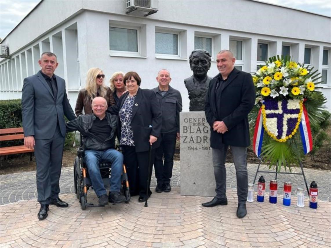 Obilježena 34. obljetnica pogibije generala Blage Zadre Obilježena 34. obljetnica pogibije generala Blage Zadre