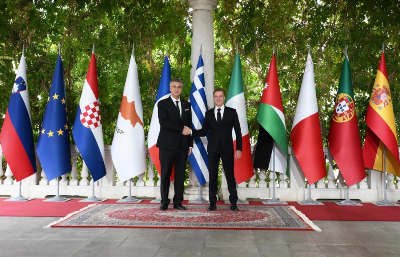 Hrvatska predstavlja međunarodna vrata za srednju Europu Hrvatska predstavlja međunarodna vrata za srednju Europu