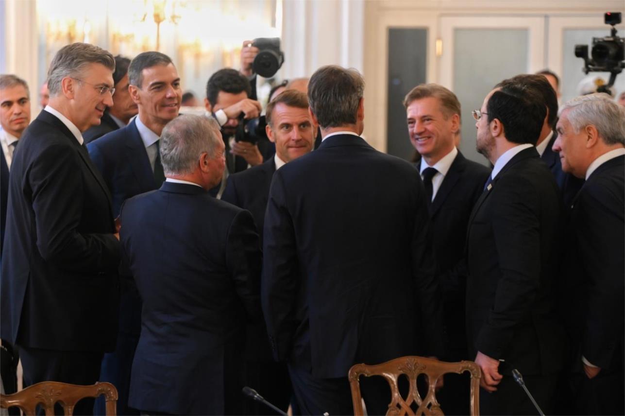 Hrvatska predstavlja međunarodna vrata za srednju Europu Hrvatska predstavlja međunarodna vrata za srednju Europu