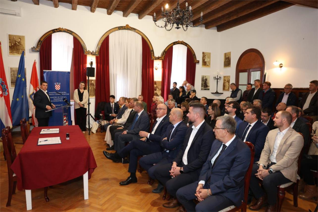 Nova ulaganja od 55 milijuna eura za Orebić Nova ulaganja od 55 milijuna eura za Orebić