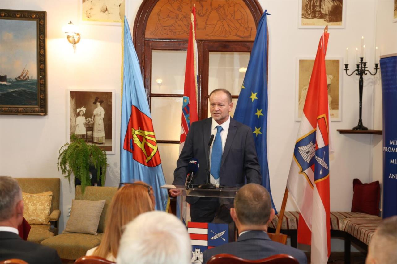 Nova ulaganja od 55 milijuna eura za Orebić Nova ulaganja od 55 milijuna eura za Orebić