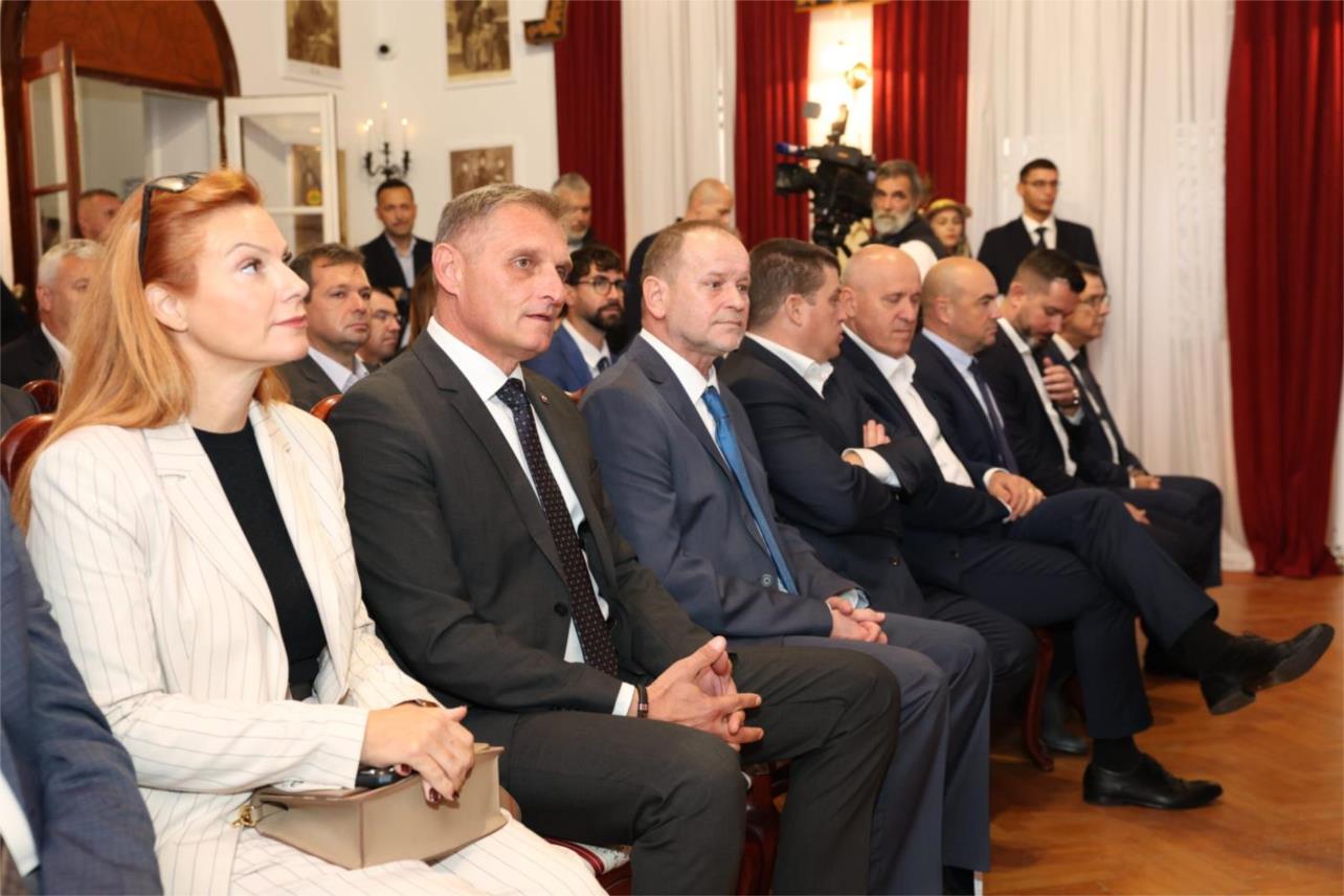 Nova ulaganja od 55 milijuna eura za Orebić Nova ulaganja od 55 milijuna eura za Orebić