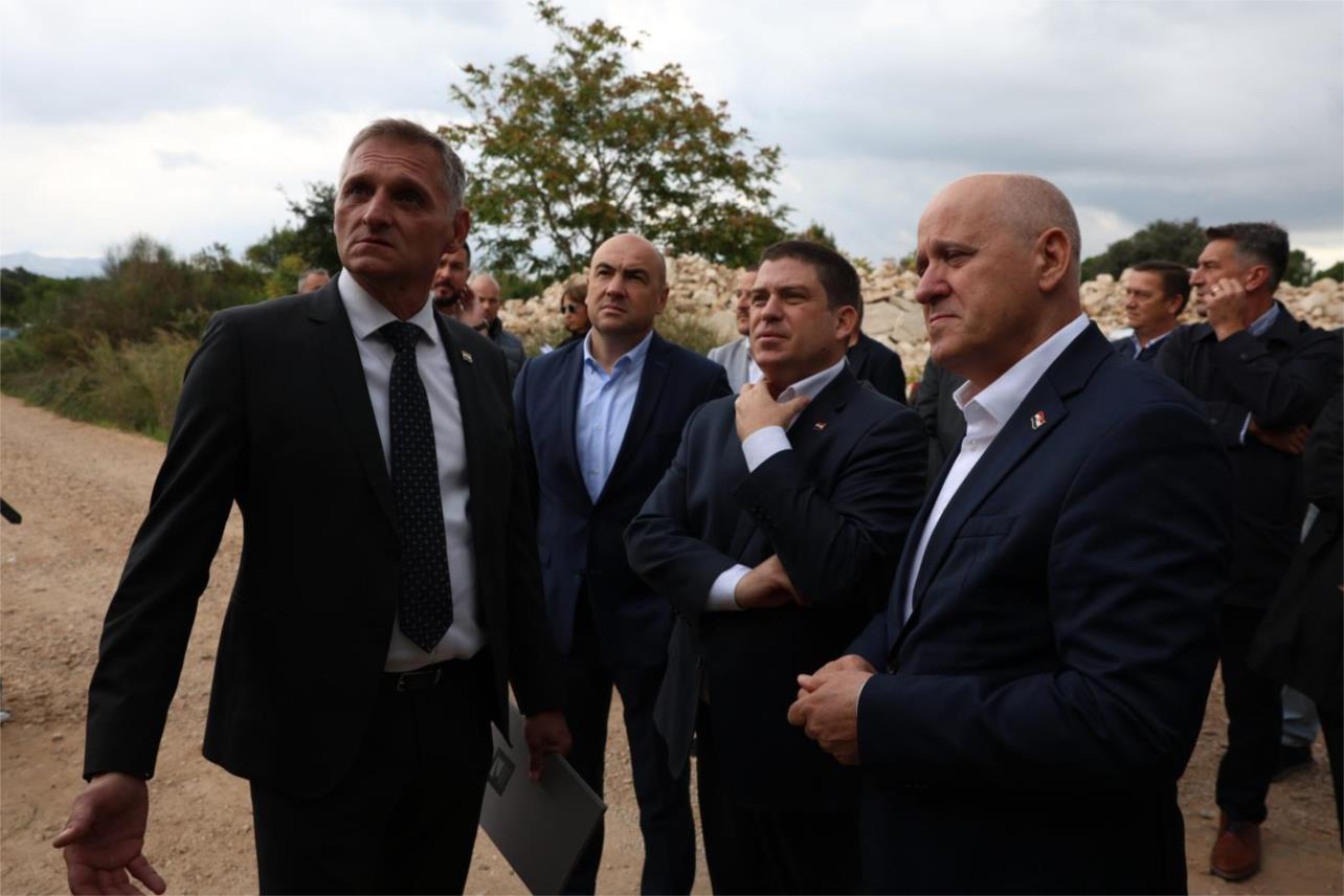 Nova ulaganja od 55 milijuna eura za Orebić Nova ulaganja od 55 milijuna eura za Orebić