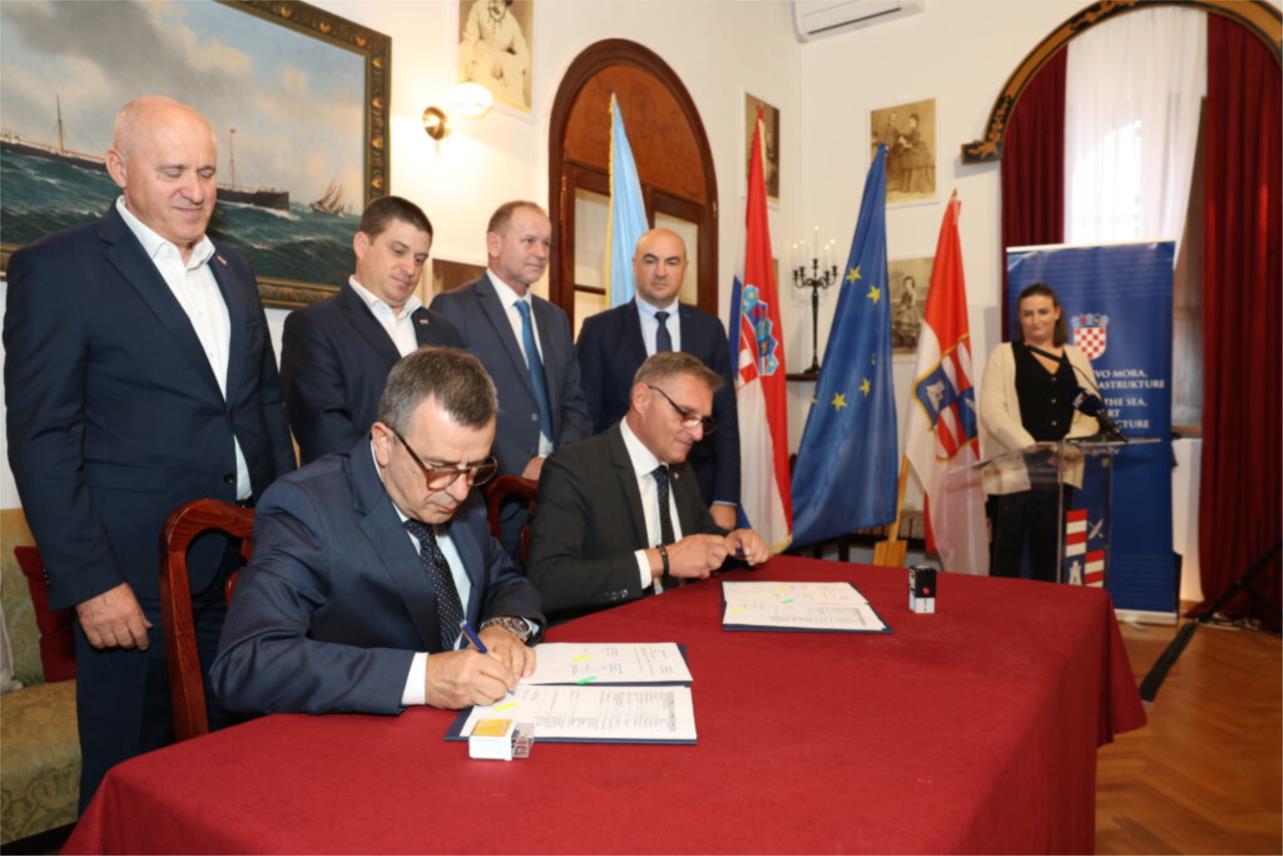 Nova ulaganja od 55 milijuna eura za Orebić Nova ulaganja od 55 milijuna eura za Orebić