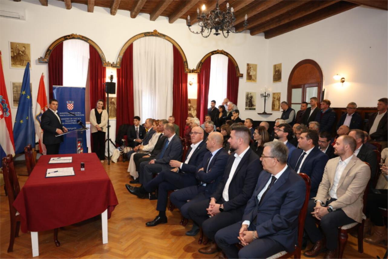 Nova ulaganja od 55 milijuna eura za Orebić Nova ulaganja od 55 milijuna eura za Orebić