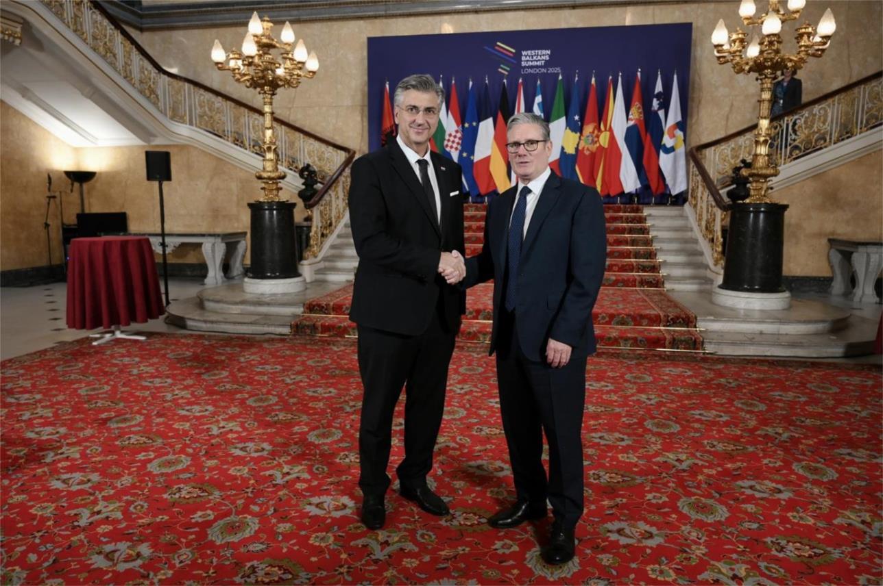 Hrvatska podupire susjede na putu prema EU Hrvatska podupire susjede na putu prema EU