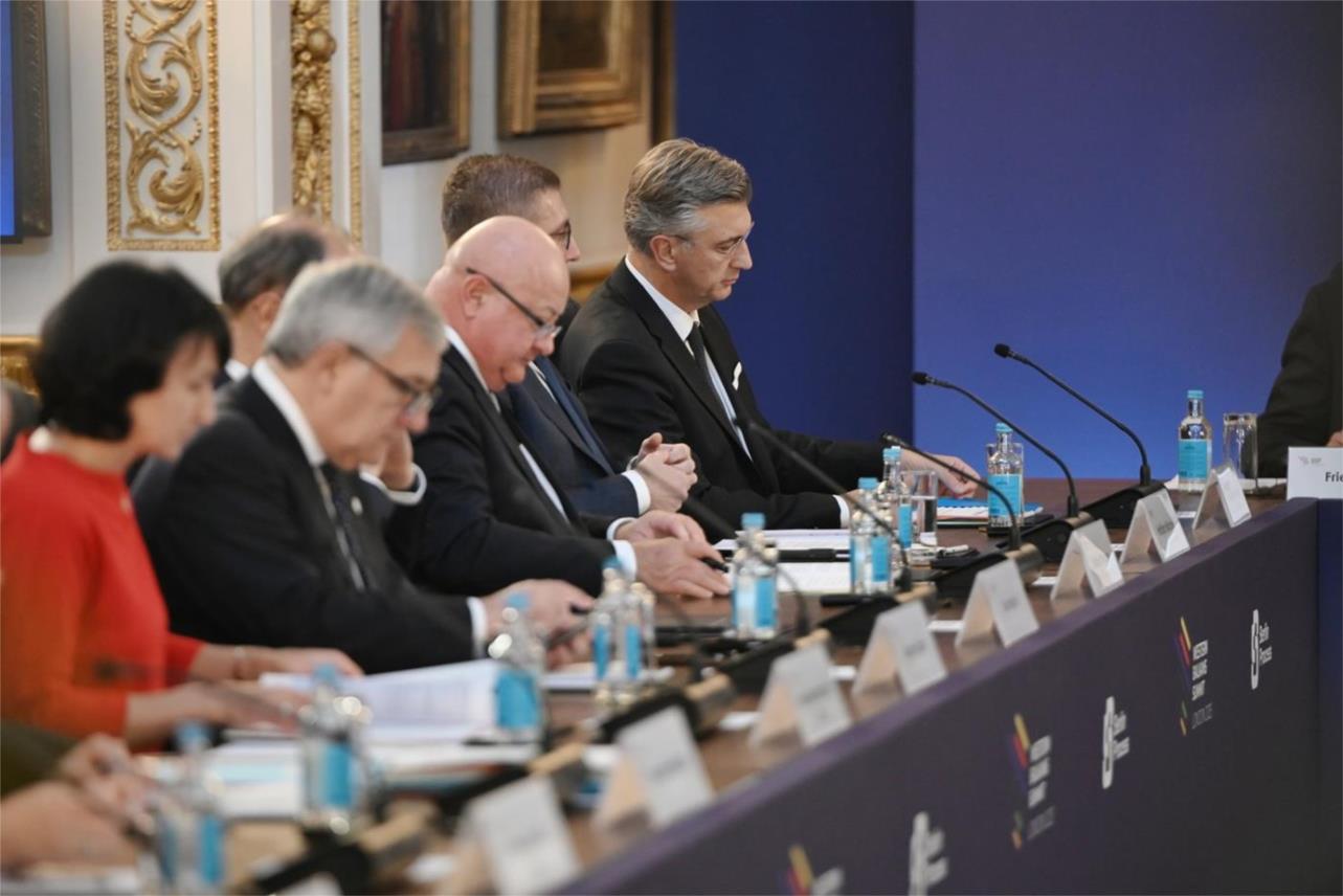 Hrvatska podupire susjede na putu prema EU Hrvatska podupire susjede na putu prema EU