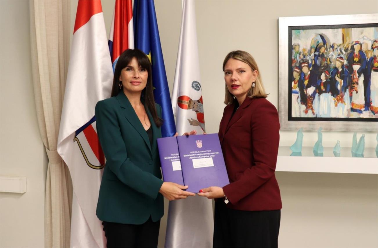 Uručeni ugovori o sufinanciranju projekata vrijedni 1.4 milijuna eura Uručeni ugovori o sufinanciranju projekata vrijedni 1.4 milijuna eura