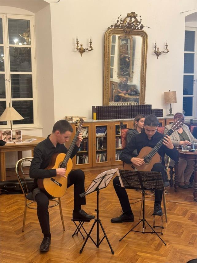 Jadranka Bagarić i Irena Bratičević predstavile latinske pjesme Đure Hidže Jadranka Bagarić i Irena Bratičević predstavile latinske pjesme Đure Hidže