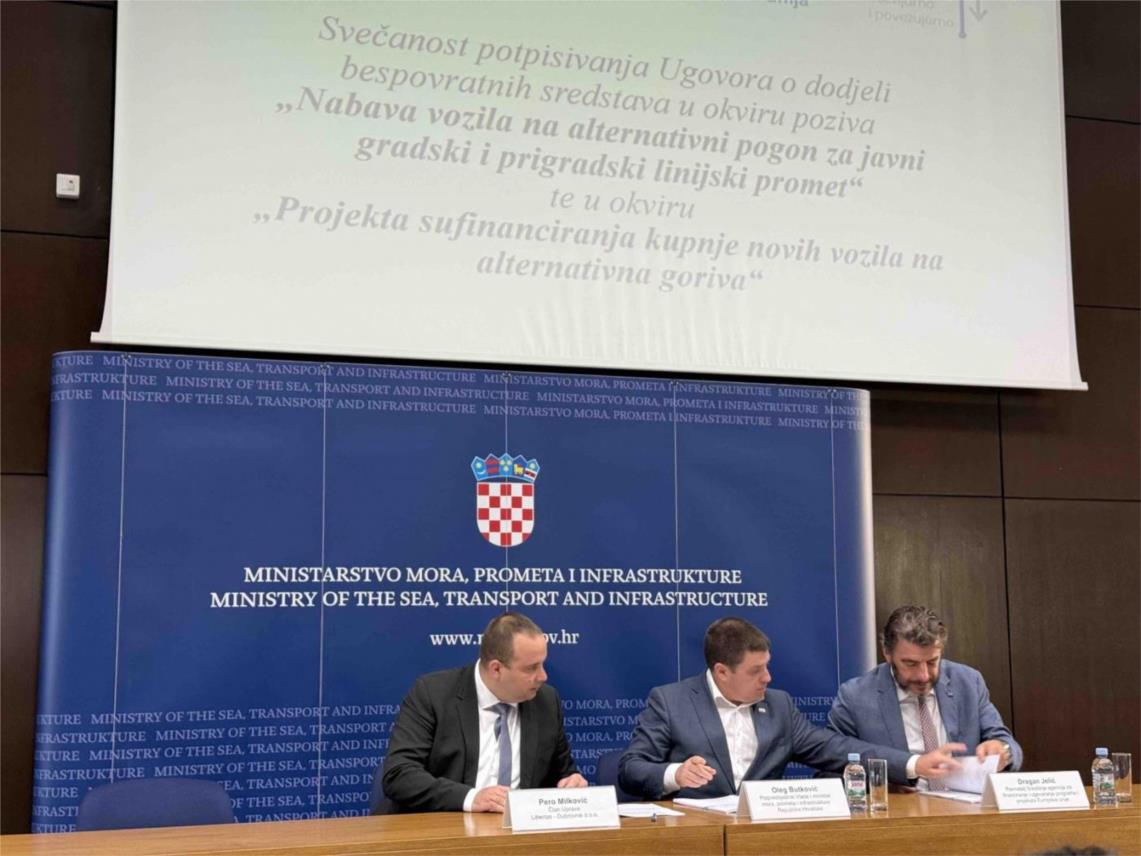 Dubrovnik dobiva 12 novih električnih autobusa Dubrovnik dobiva 12 novih električnih autobusa