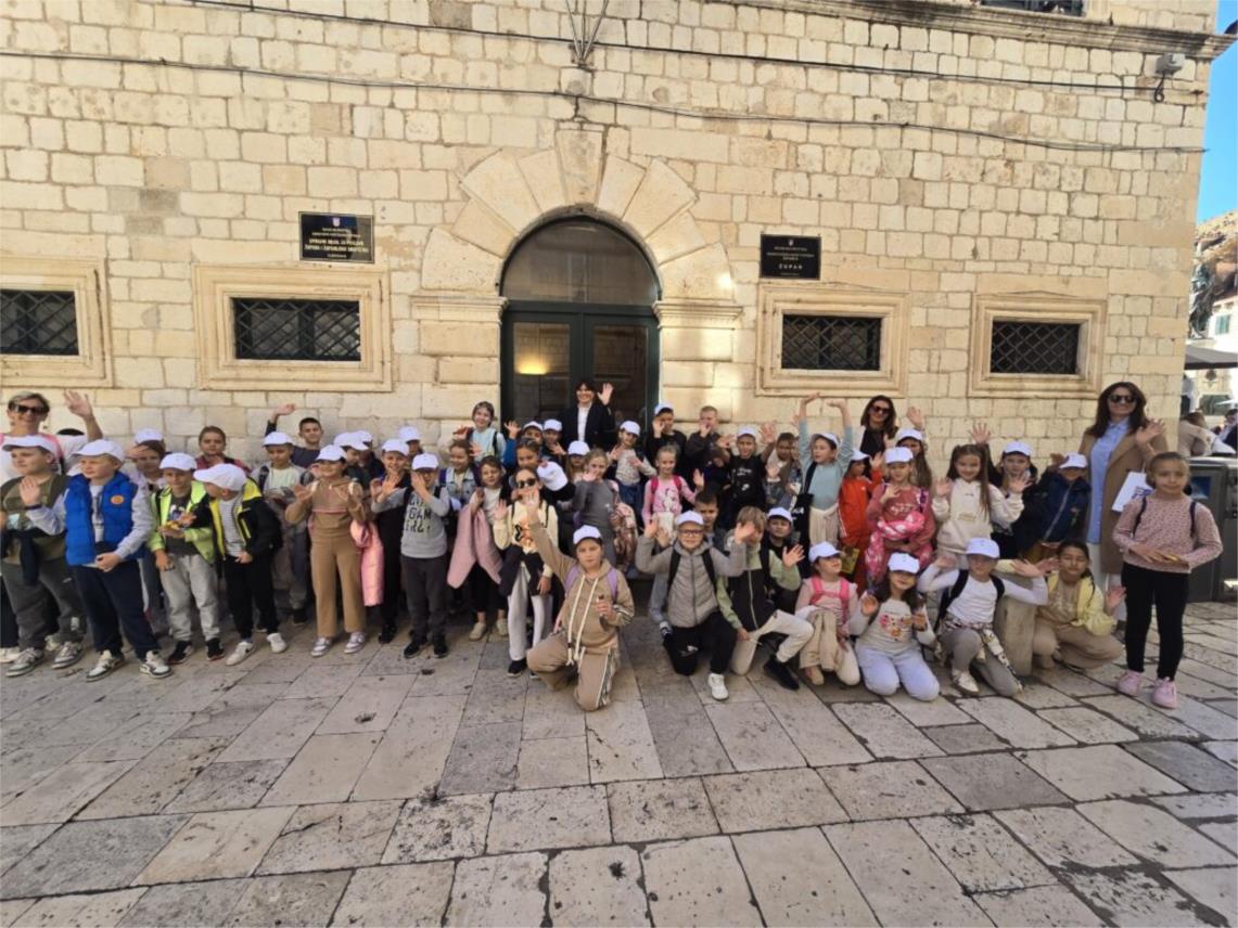 Učenici iz Metkovića posjetili palaču Ranjina