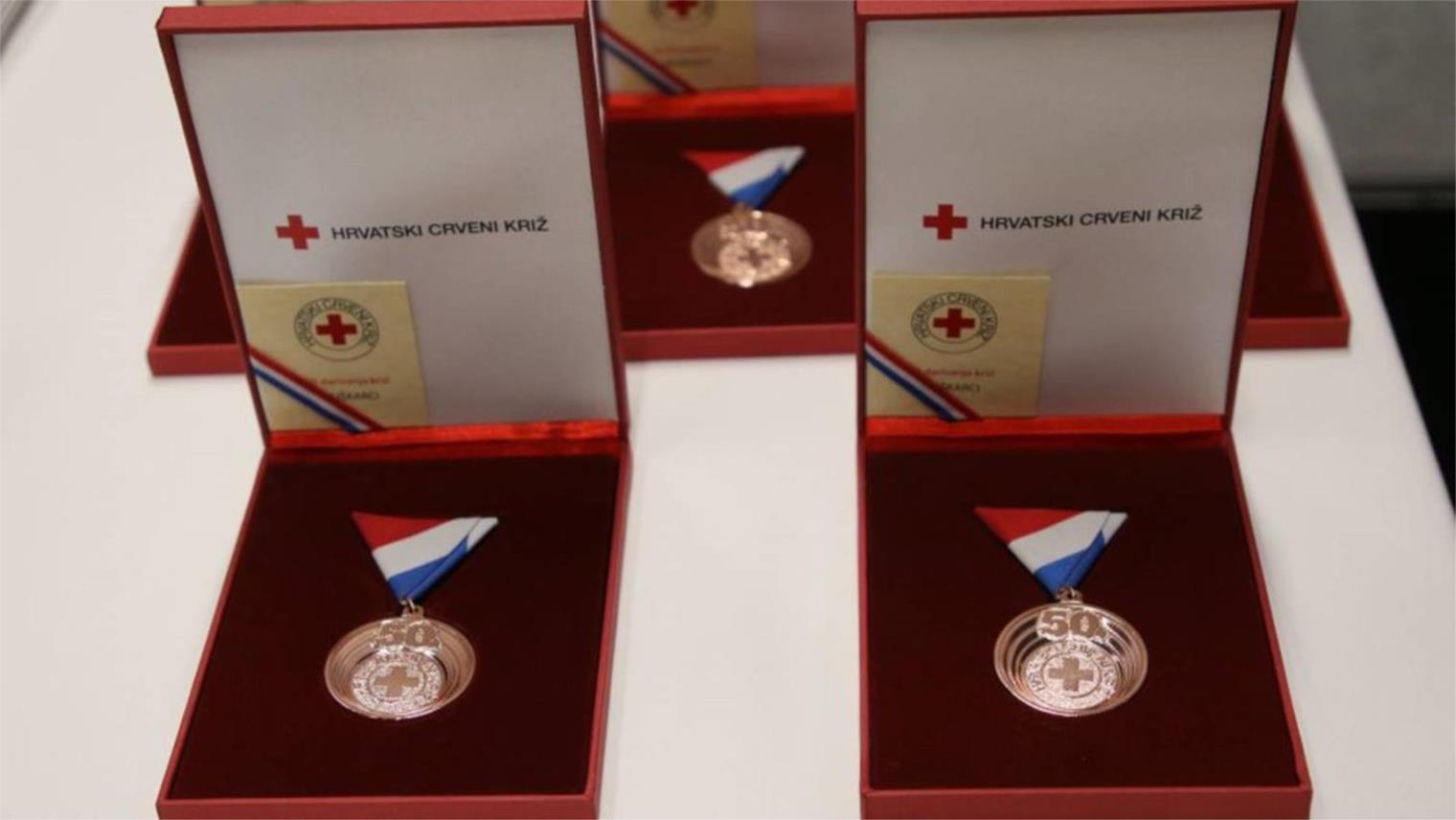 Pročelnica Popović odala počast darivateljima krvi