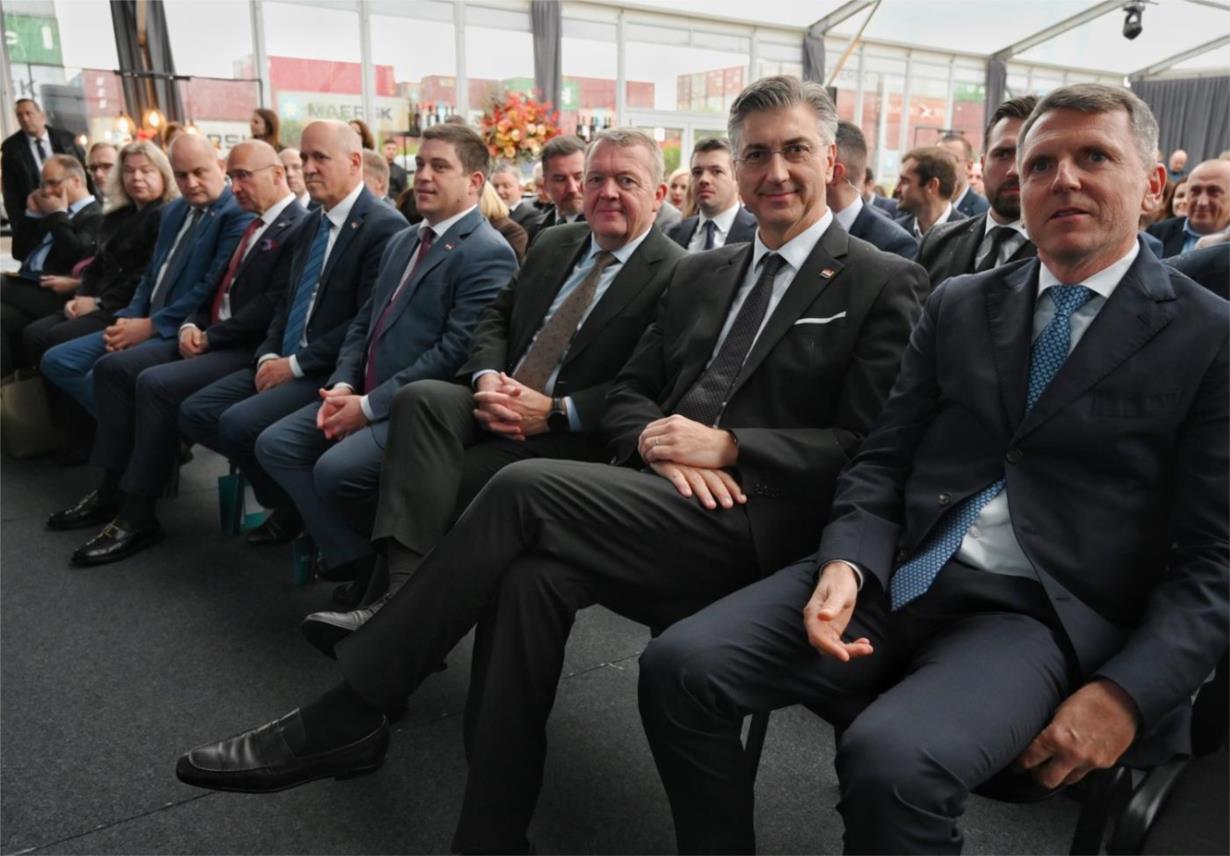 Otvoren terminal Rijeka Gateway: Nova era hrvatske logistike Otvoren terminal Rijeka Gateway: Nova era hrvatske logistike