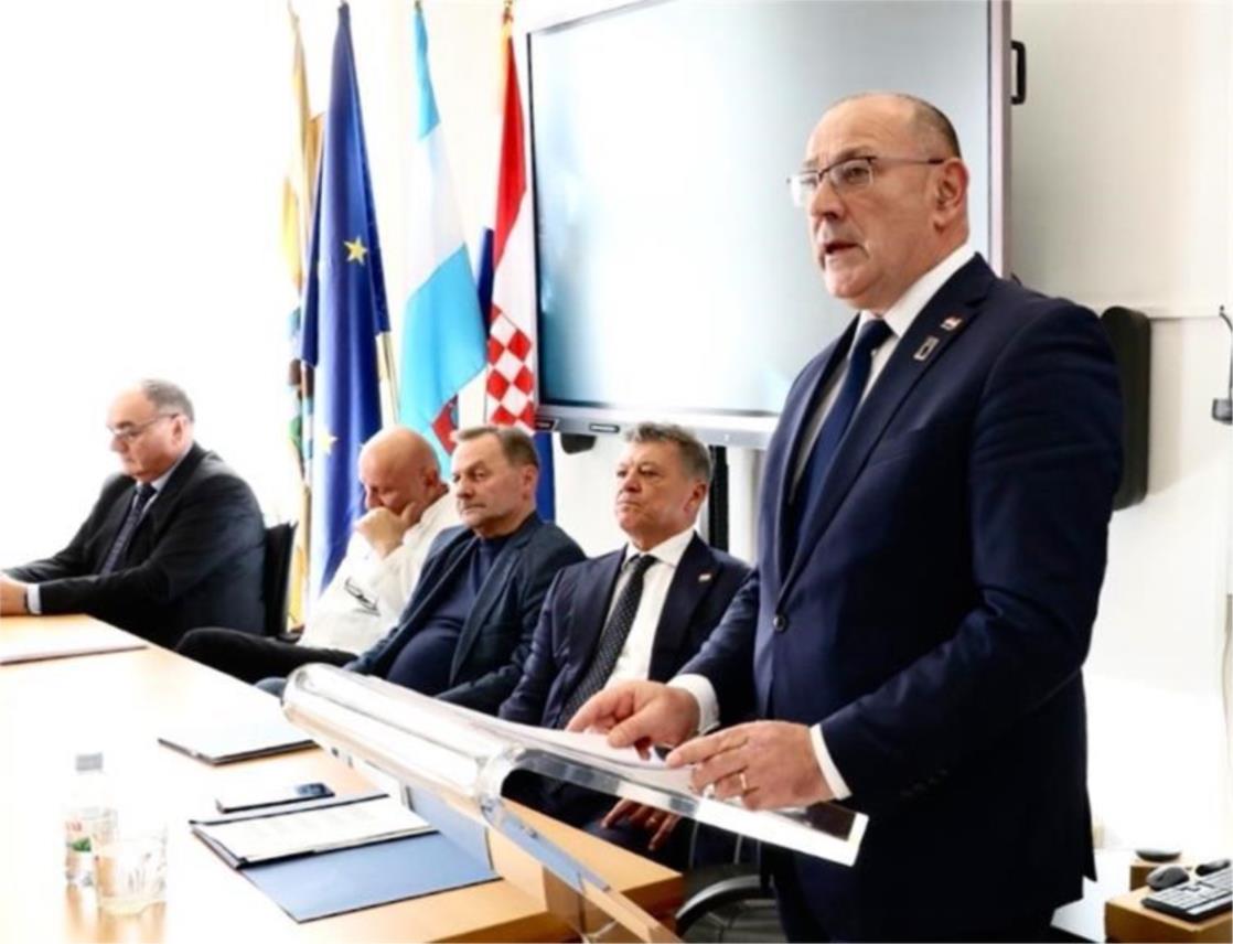 Identificirana četiri hrvatska branitelja u Vukovaru, među njima i francuski dragovoljac Identificirana četiri hrvatska branitelja u Vukovaru, među njima i francuski dragovoljac