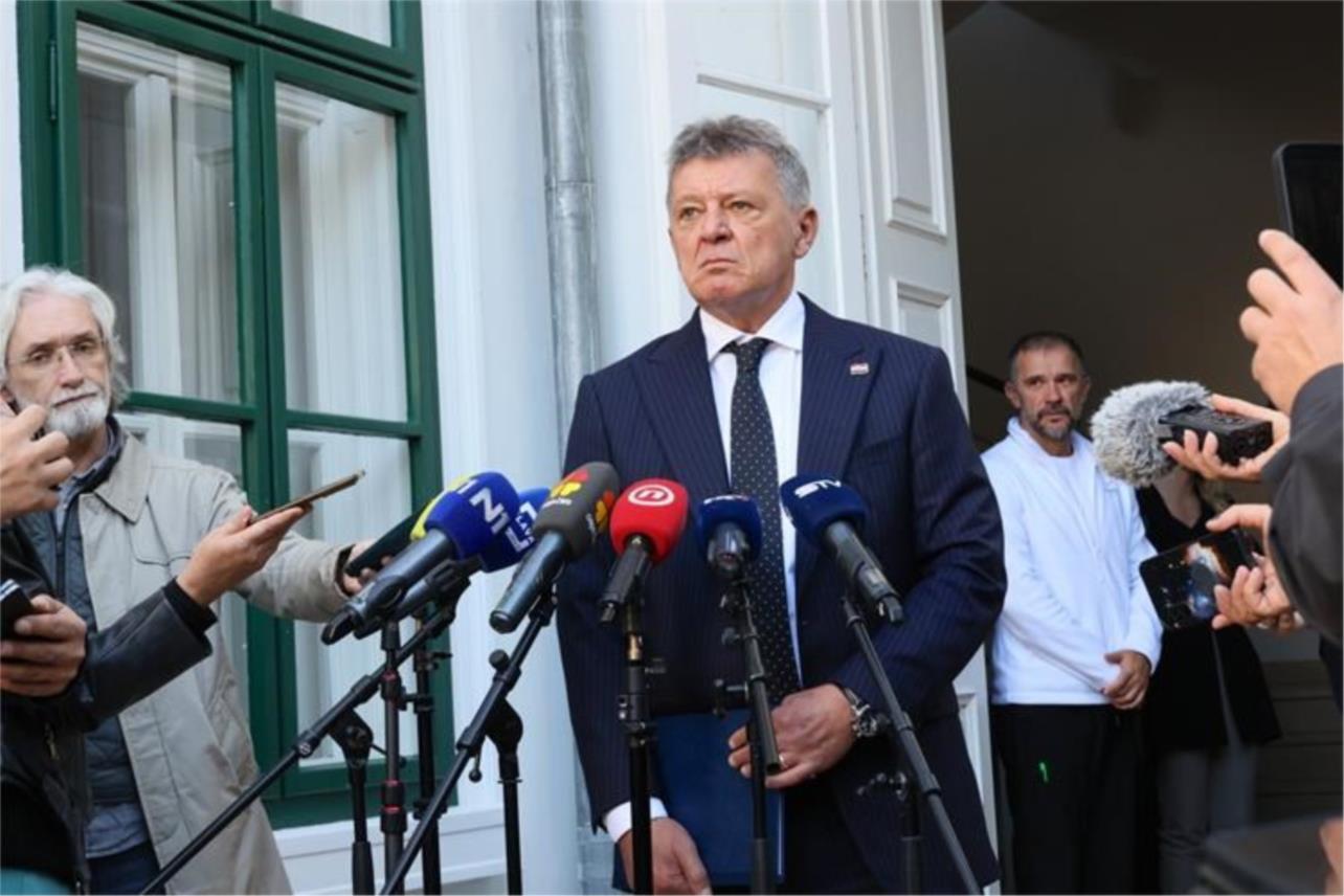 Identificirana četiri hrvatska branitelja u Vukovaru, među njima i francuski dragovoljac Identificirana četiri hrvatska branitelja u Vukovaru, među njima i francuski dragovoljac