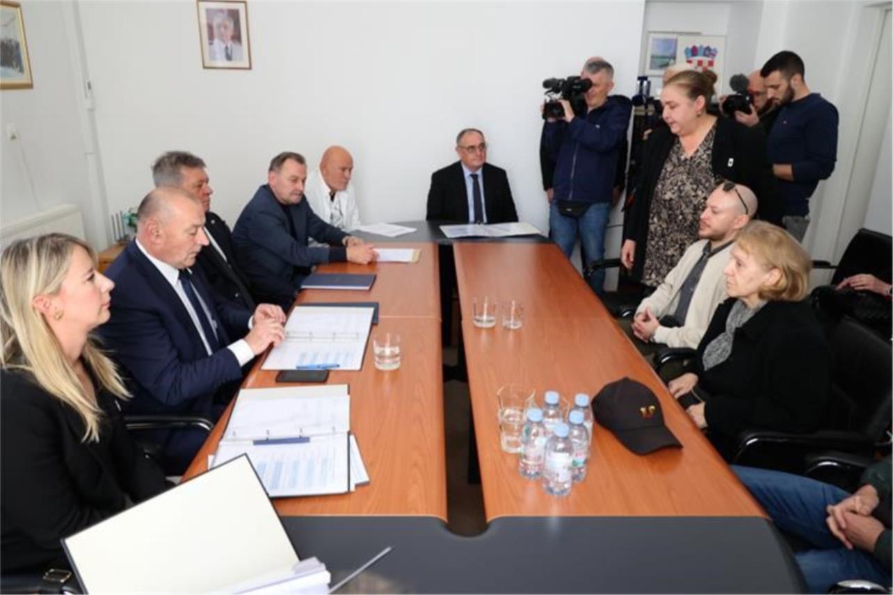 Identificirana četiri hrvatska branitelja u Vukovaru, među njima i francuski dragovoljac Identificirana četiri hrvatska branitelja u Vukovaru, među njima i francuski dragovoljac