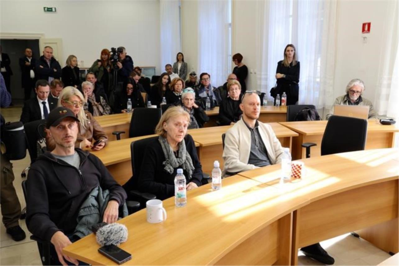 Identificirana četiri hrvatska branitelja u Vukovaru, među njima i francuski dragovoljac Identificirana četiri hrvatska branitelja u Vukovaru, među njima i francuski dragovoljac