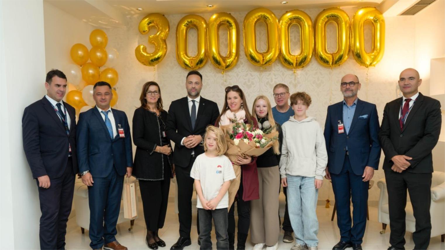 Zračna luka Ruđer Bošković dočekala 3-milijuntog putnika Zračna luka Ruđer Bošković dočekala 3-milijuntog putnika