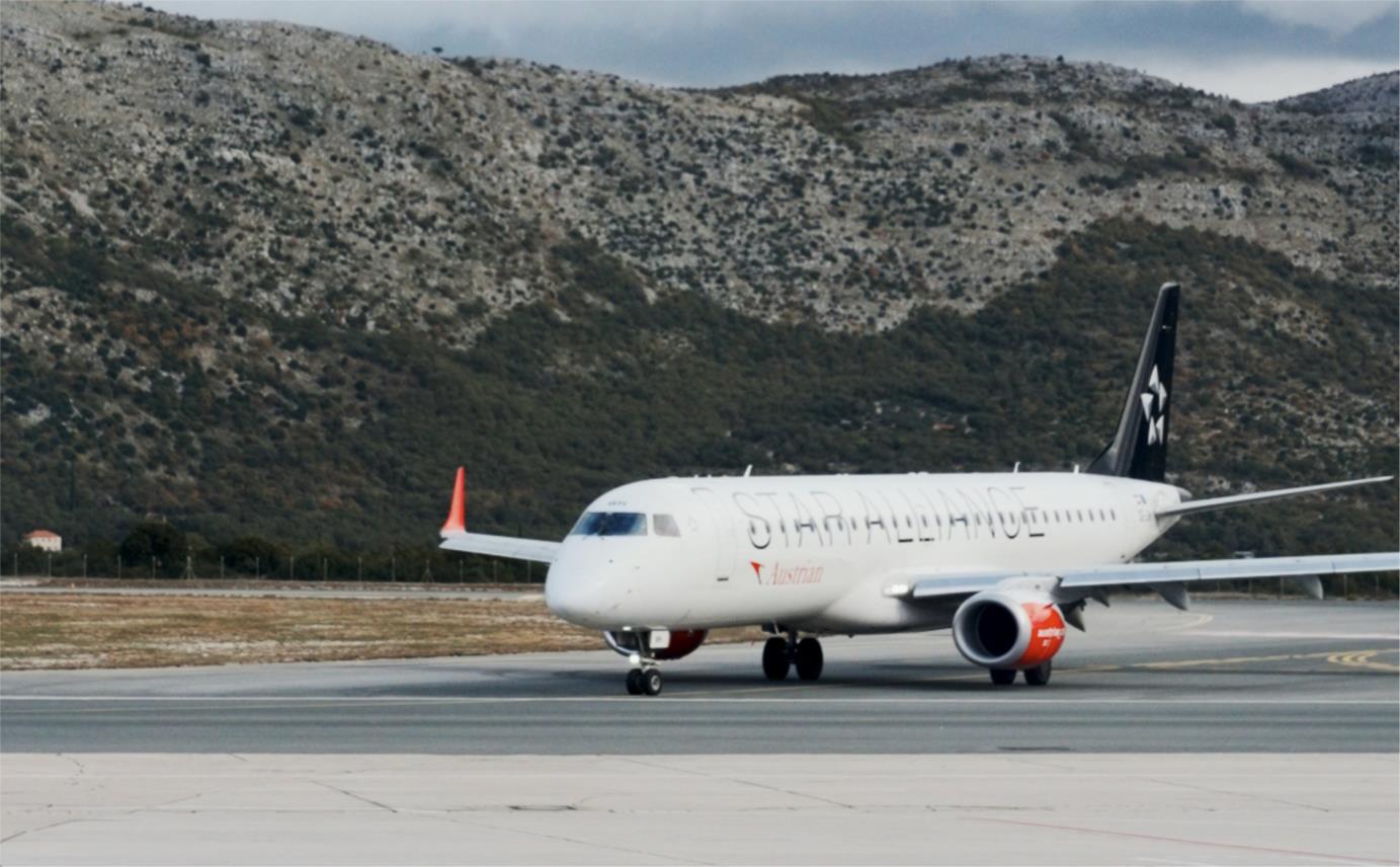 Zračna luka Ruđer Bošković dočekala 3-milijuntog putnika Zračna luka Ruđer Bošković dočekala 3-milijuntog putnika