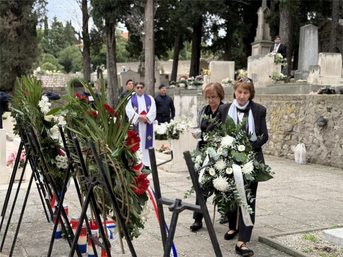 Vijenci položeni uoči blagdana Svih Svetih
