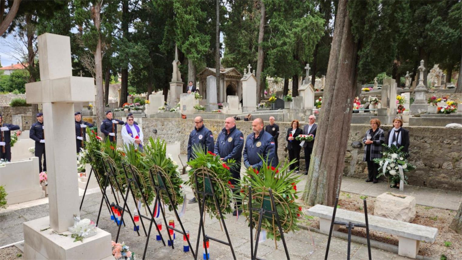 Položeni vijenci za poginule branitelje i civile u Dubrovniku