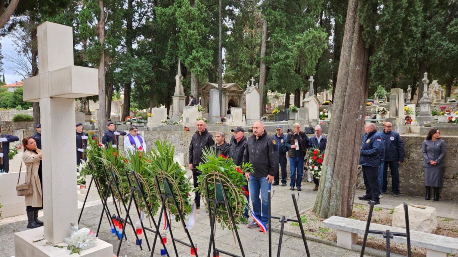 Položeni vijenci za poginule branitelje i civile u Dubrovniku