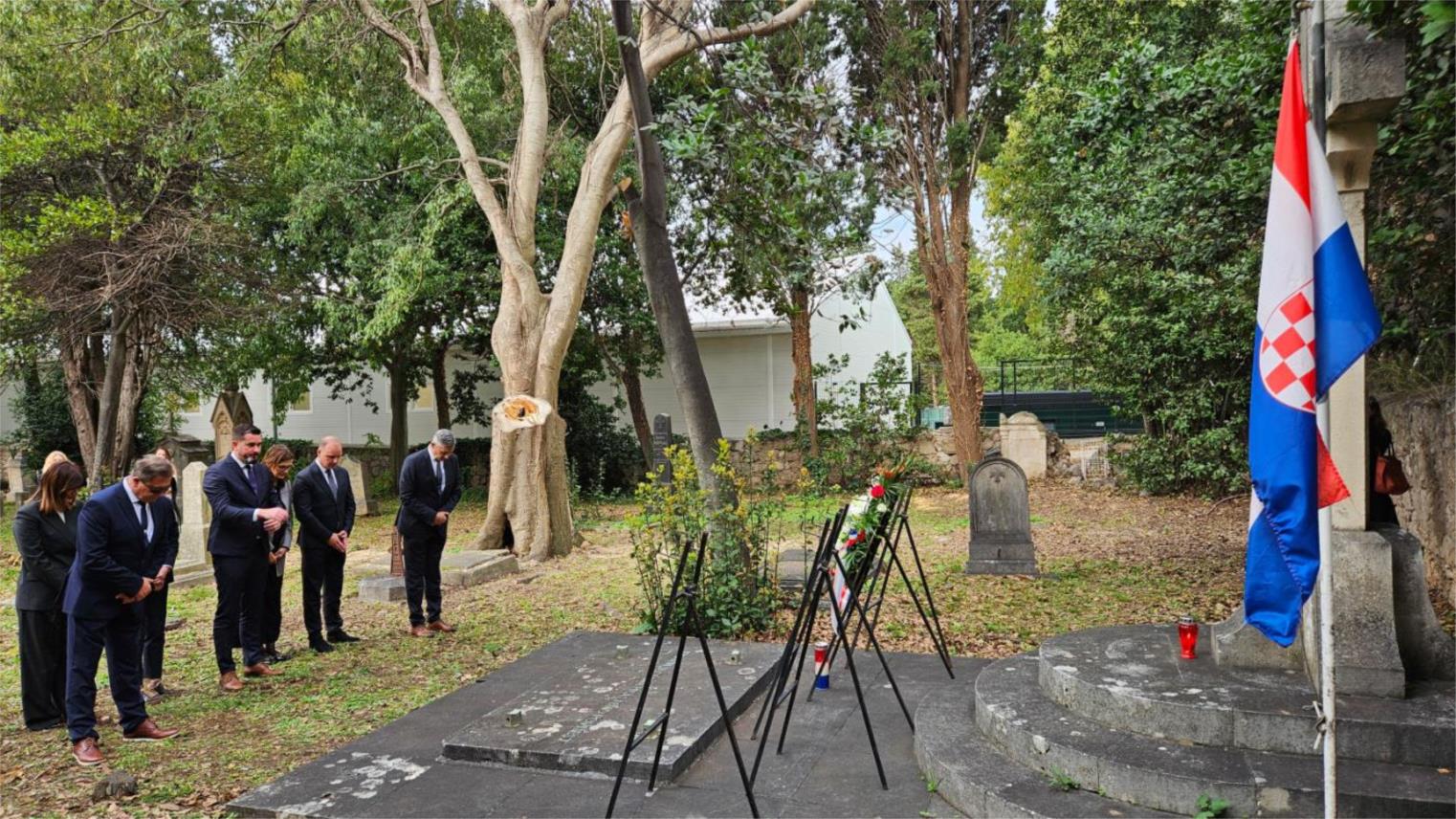 Položeni vijenci za poginule branitelje i civile u Dubrovniku