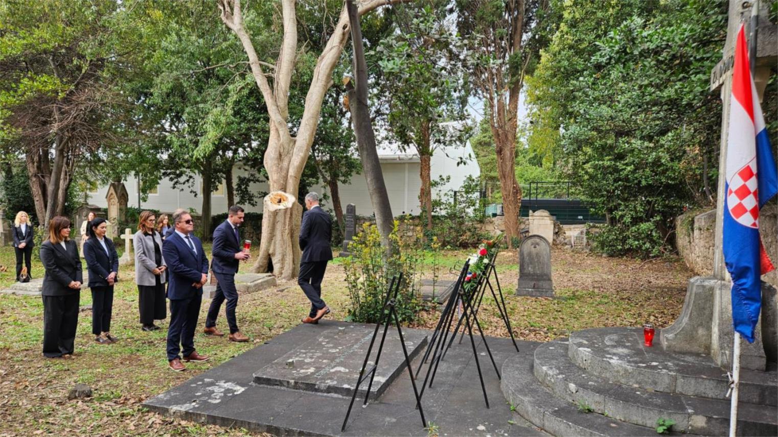 Položeni vijenci za poginule branitelje i civile u Dubrovniku