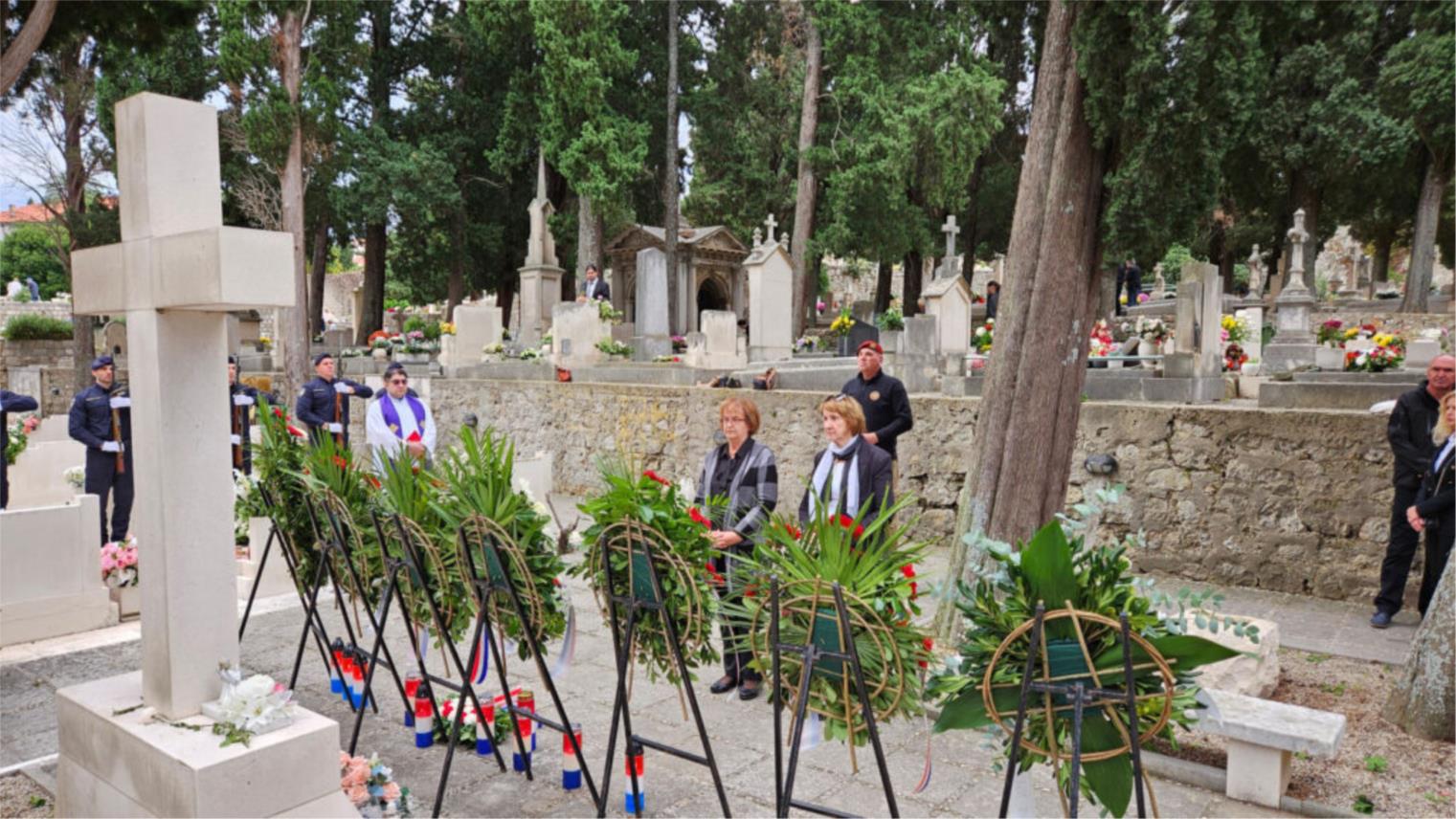 Položeni vijenci za poginule branitelje i civile u Dubrovniku