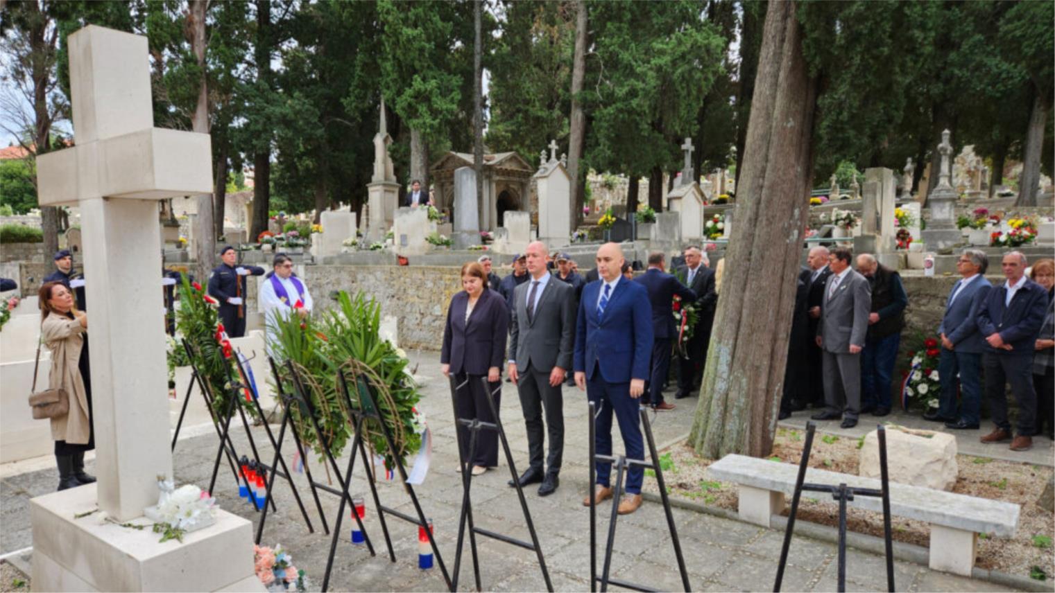 Položeni vijenci za poginule branitelje i civile u Dubrovniku