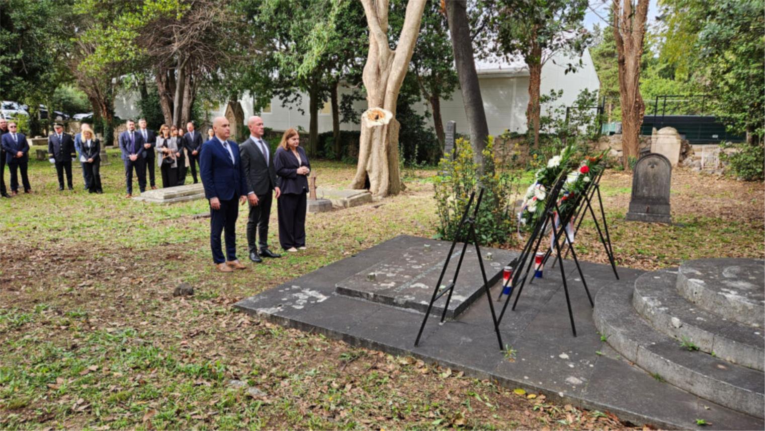 Položeni vijenci za poginule branitelje i civile u Dubrovniku