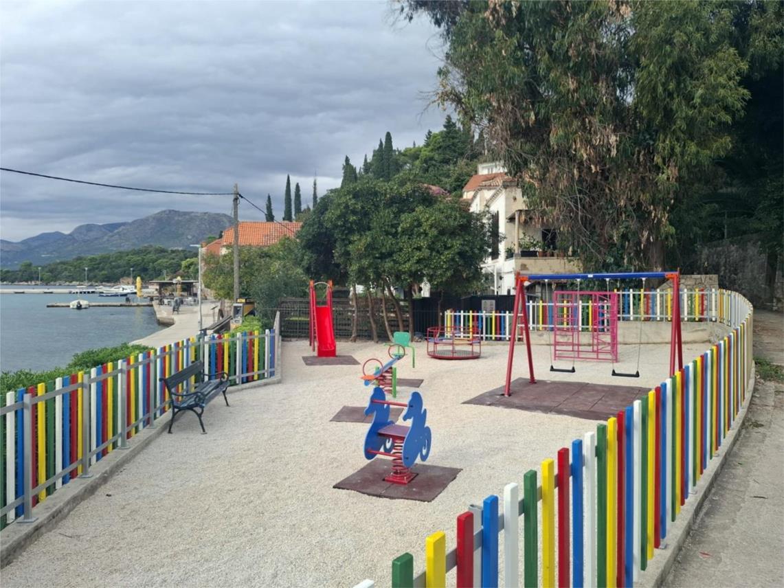 Završeni radovi na obnovi dječjeg igrališta u Donjem Čelu