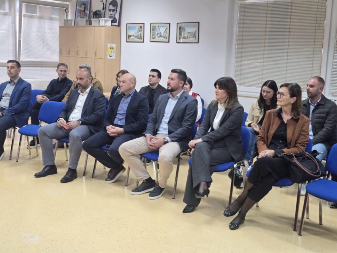 Župan potpisao ugovor za modernizaciju Gimnazije Metković