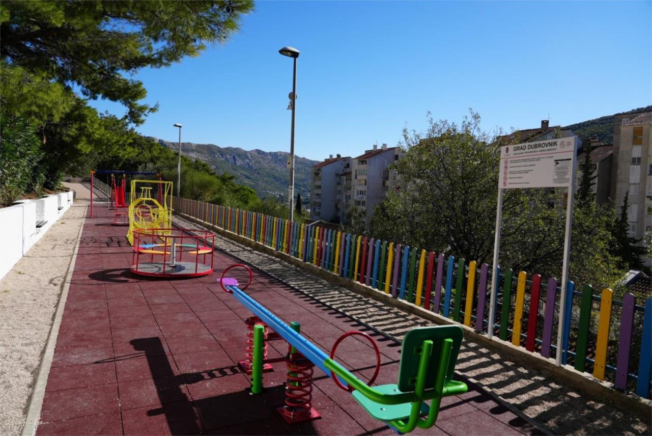 Dječje igralište u Mokošici obnovljeno uz bespovratna sredstva