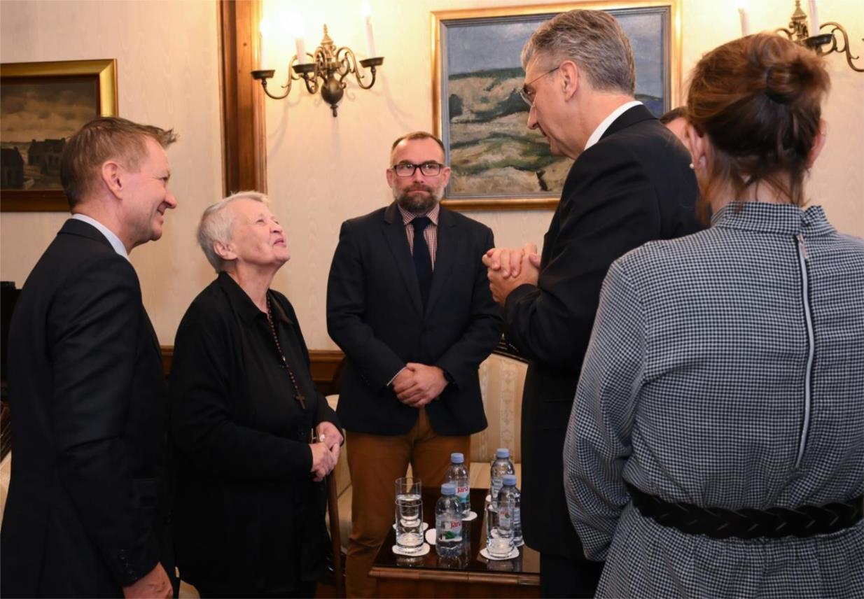 Premijer Plenković primio majku francuskog dragovoljca Jean-Michela Nicoliera