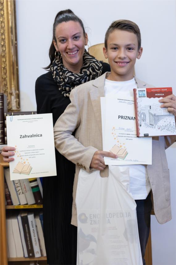 Evelin Vidak i Borna Bračić najbolji čitači na županijskom natjecanju