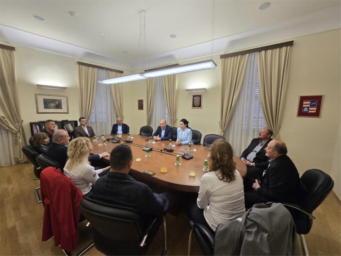 Župan Pezo primio dobrovoljne darivatelje krvi