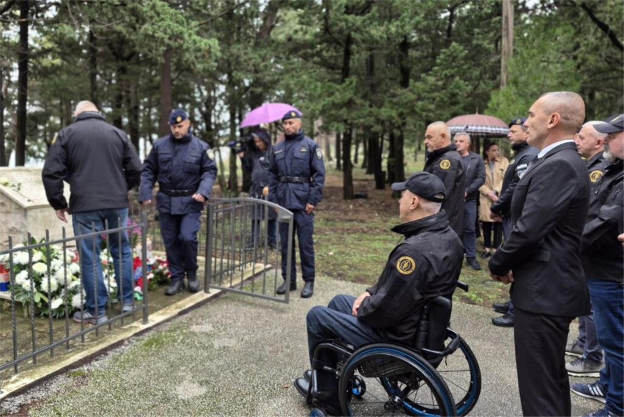 Vijenci položeni za stradale branitelje na Bosanci