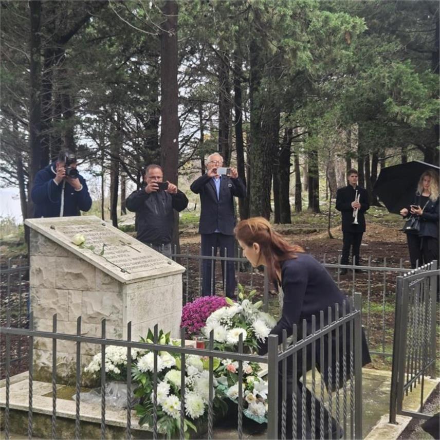 Načelnik Pavličević i suradnici odali počast poginulim braniteljima