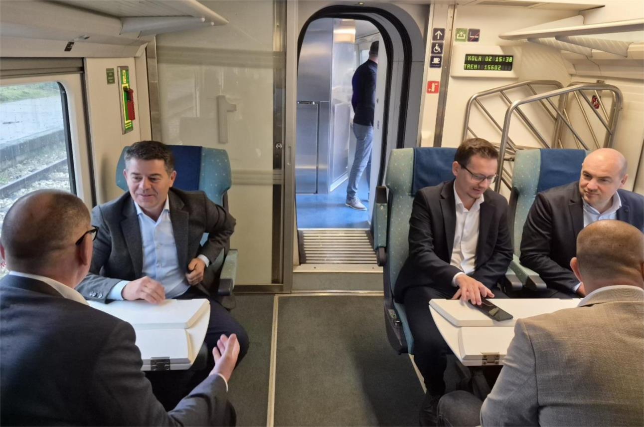 Župan Pezo u vlaku na novoj liniji iz Ploča