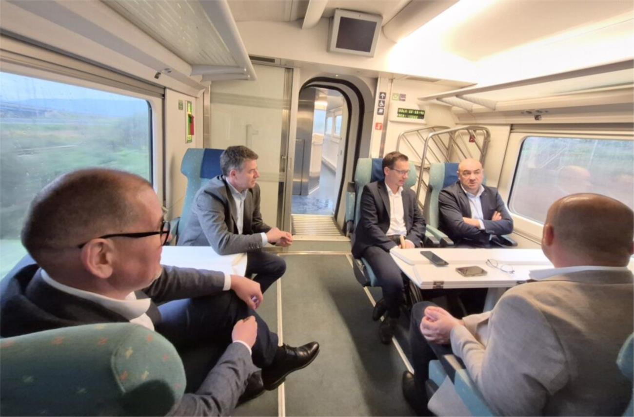 Župan Pezo u vlaku na novoj liniji iz Ploča