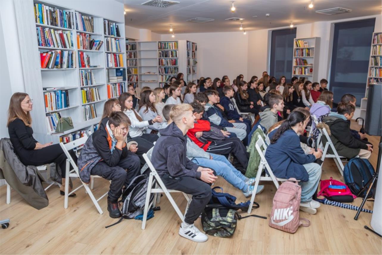 Osnovnoškolci uživali u razgovoru s Melitom Rundek