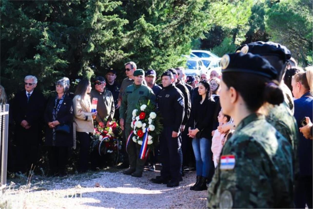 Dubrovnik odaje počast poginulim braniteljima