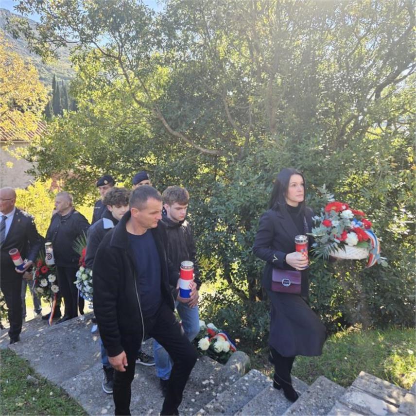 Dubrovnik odaje počast poginulim braniteljima