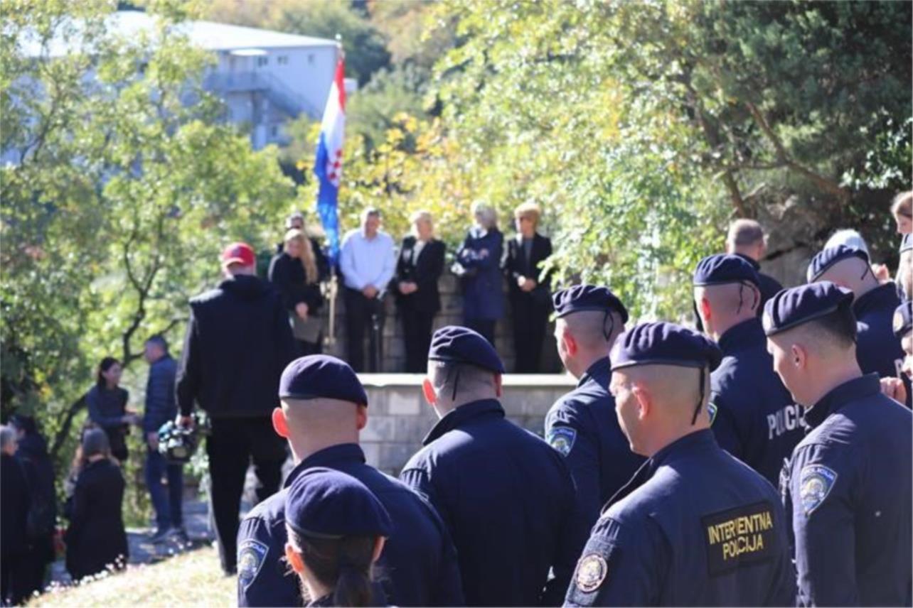 Dubrovnik odaje počast poginulim braniteljima