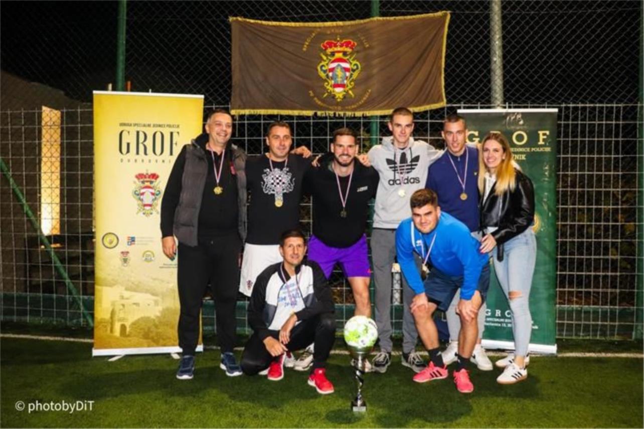 Grofovi se prisjetili svojih poginulih suboraca