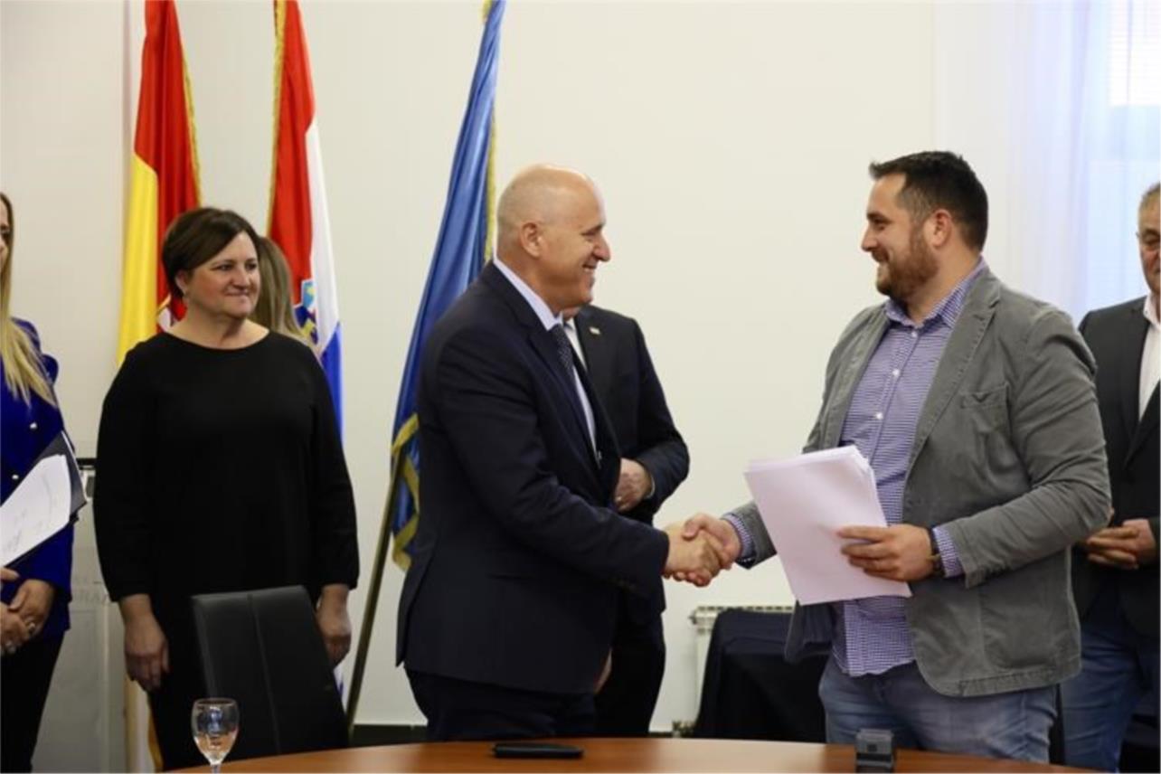 Potpisan ugovor o izgradnji Braniteljskog centra u Slunju