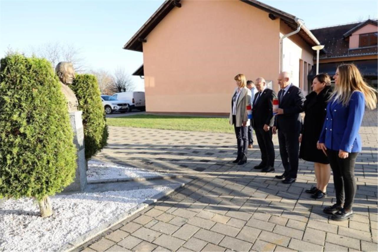 Potpisan ugovor o izgradnji Braniteljskog centra u Slunju