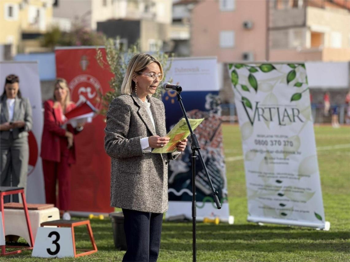 Gradonačelnik otvorio novu atletski stazu u Dubrovniku