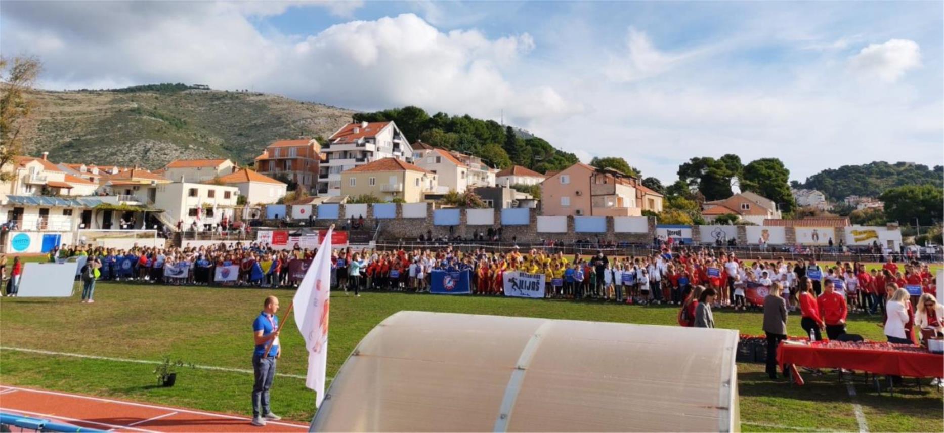 Gradonačelnik otvorio novu atletski stazu u Dubrovniku